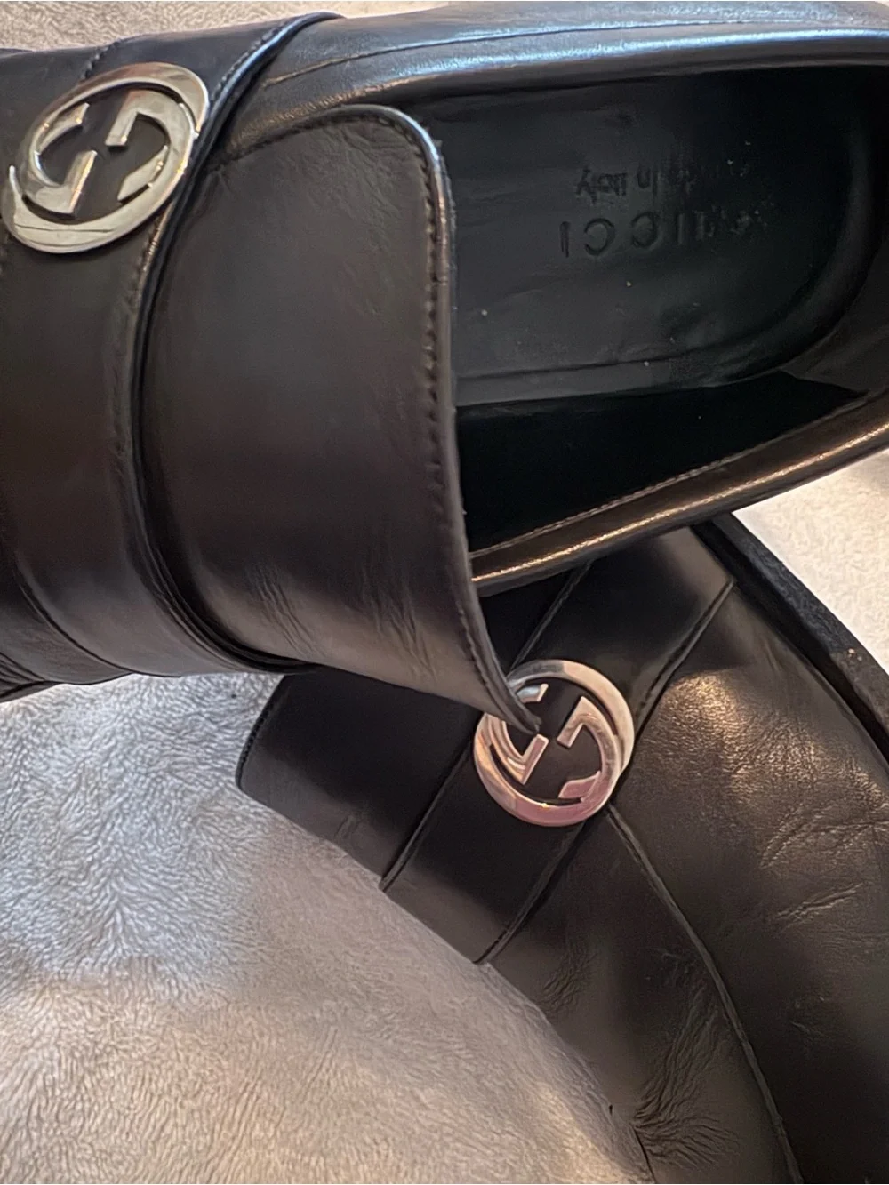 Gucci Black Leather Men's Slip-On Loafers with Silver Logo
